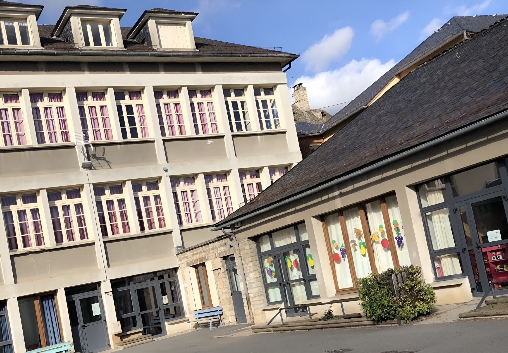 École Sainte Famille Ensemble Scolaire Sainte Famille Notre Dame Saint Joseph à Marvejols